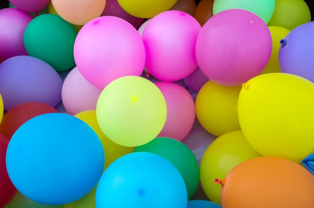 come organizzare un compleanno (palloncini colorati)